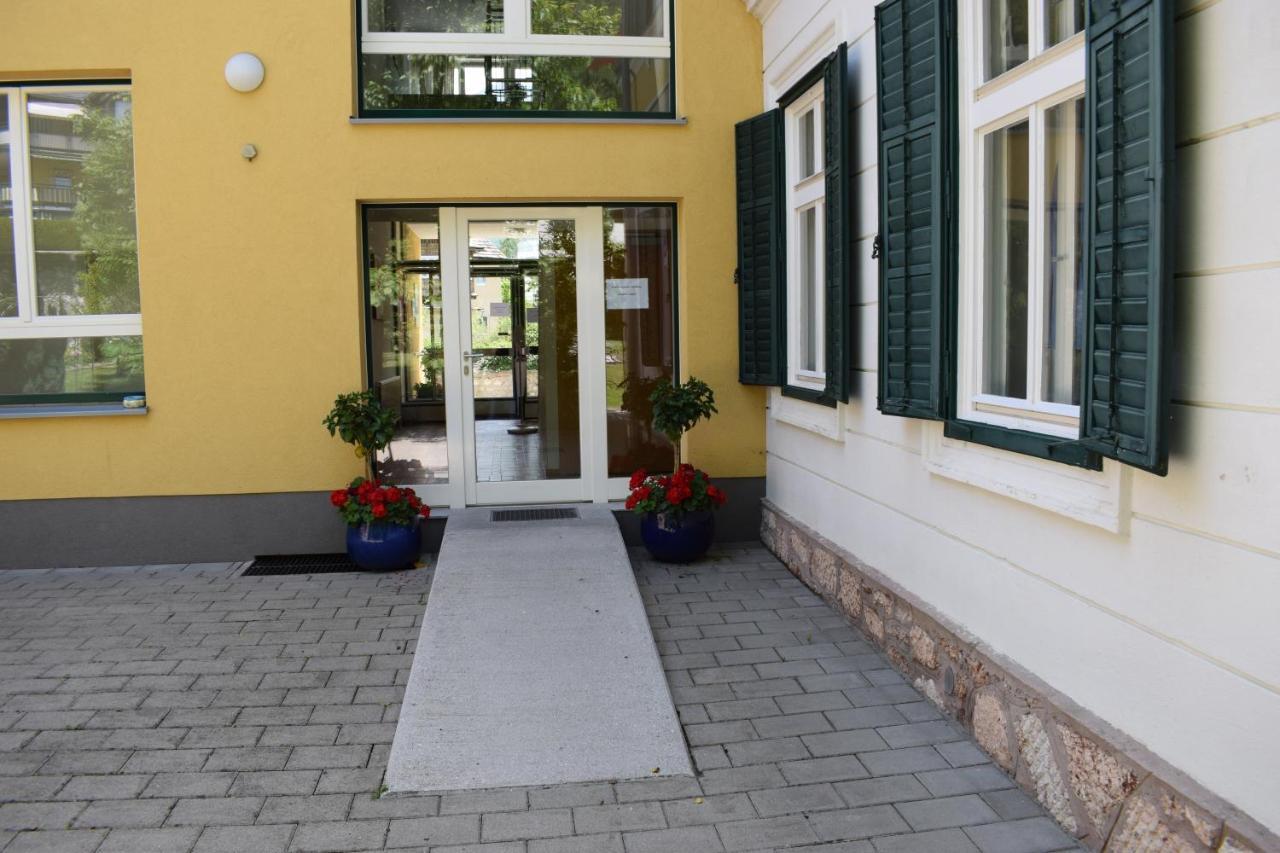 Fruehstueckspension Josefinum Bad Aussee Exterior photo